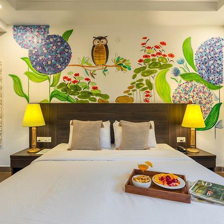 Locomo Boutique, Morjim - Stay Work Eat Zewnętrze zdjęcie