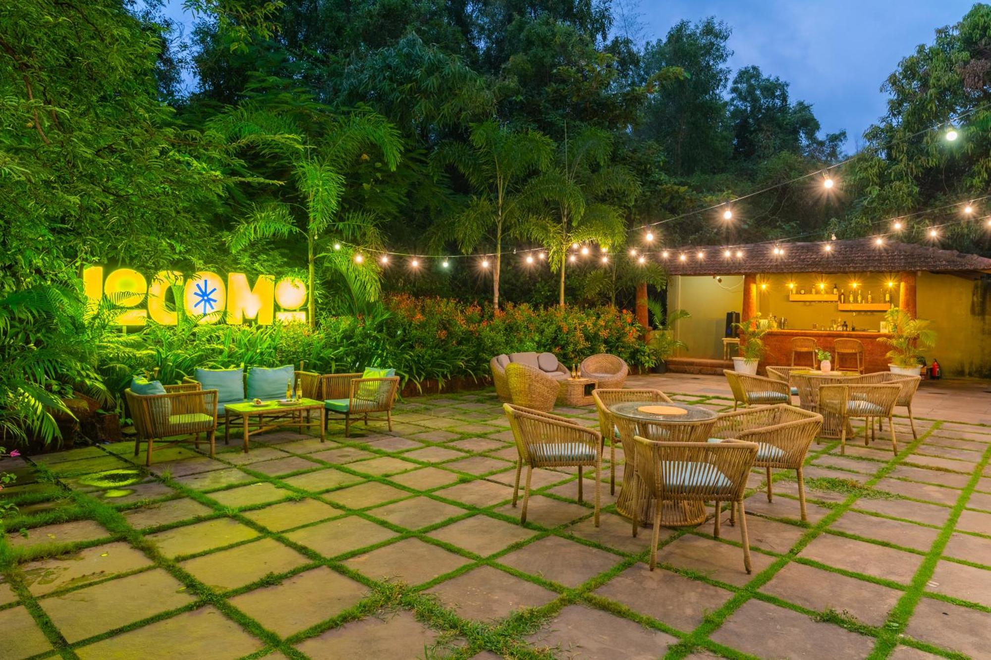 Locomo Boutique, Morjim - Stay Work Eat Zewnętrze zdjęcie