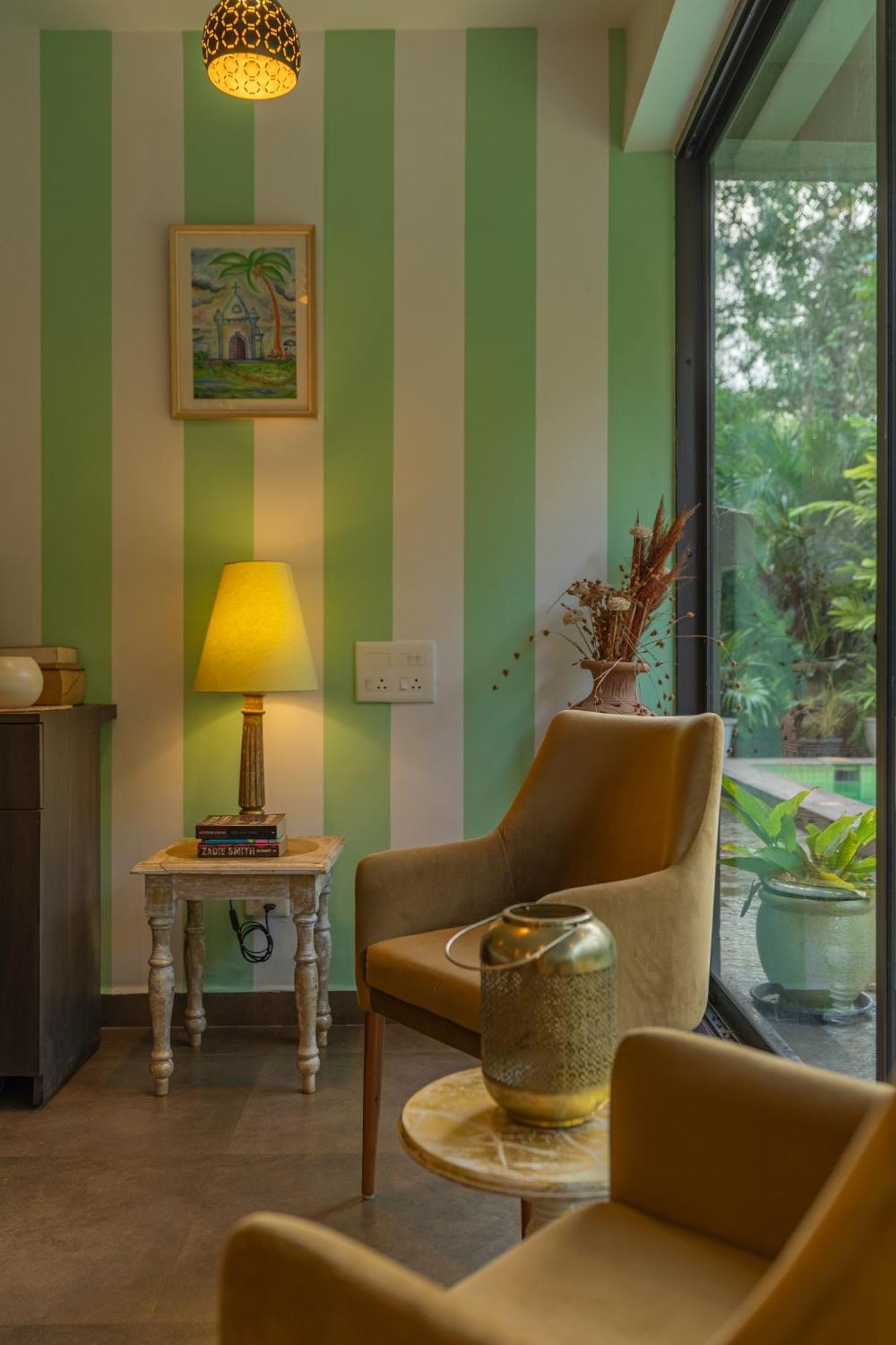 Locomo Boutique, Morjim - Stay Work Eat Zewnętrze zdjęcie