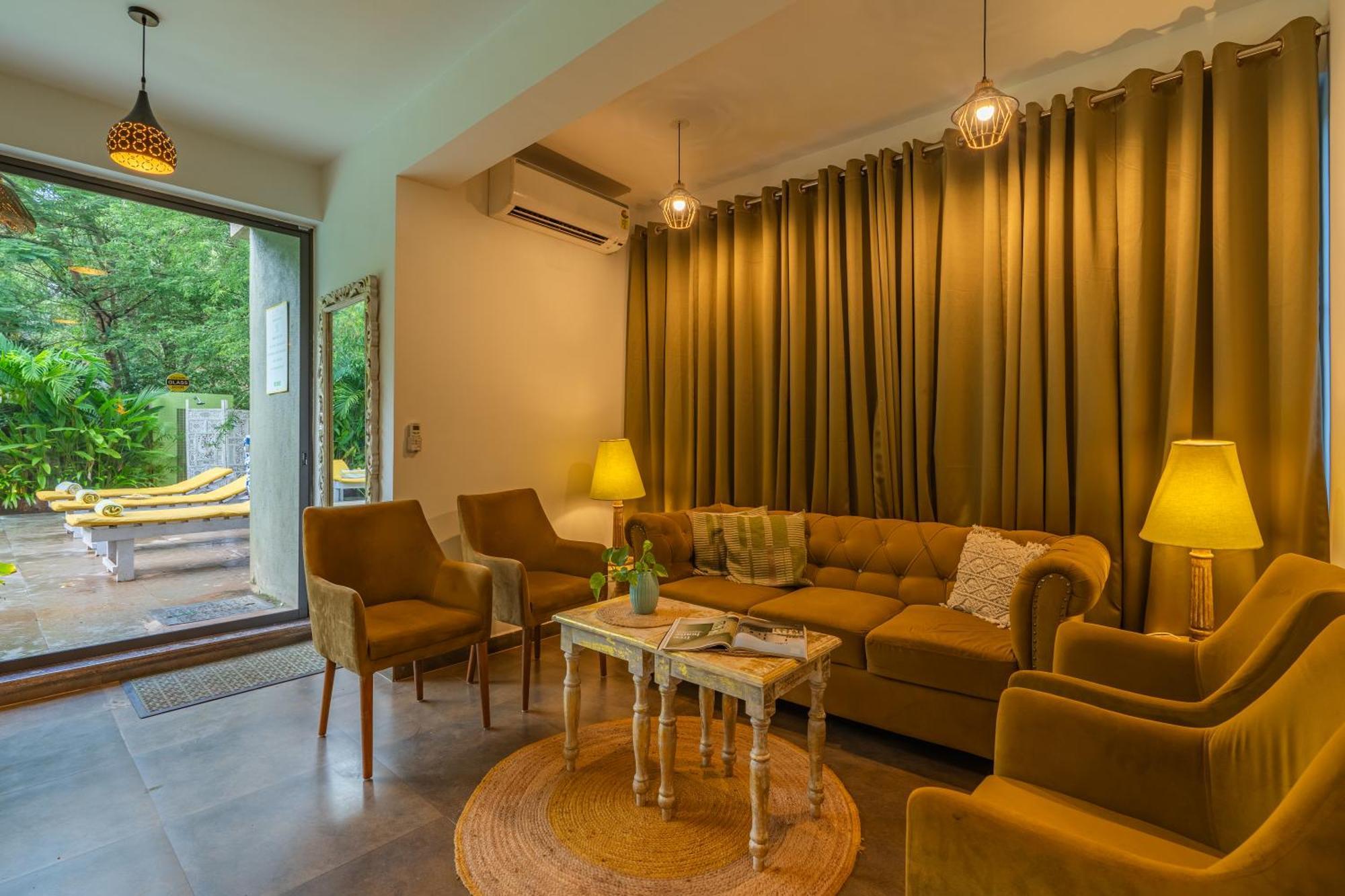Locomo Boutique, Morjim - Stay Work Eat Zewnętrze zdjęcie