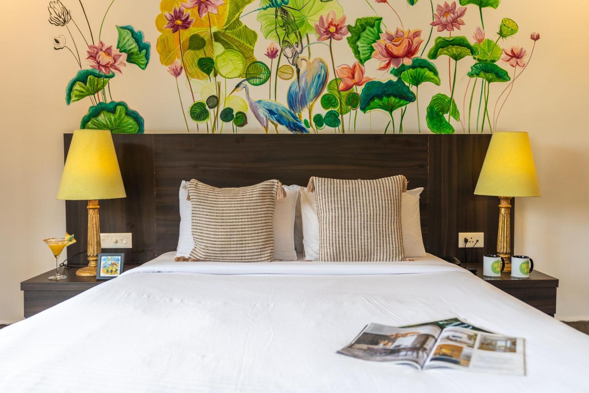 Locomo Boutique, Morjim - Stay Work Eat Zewnętrze zdjęcie
